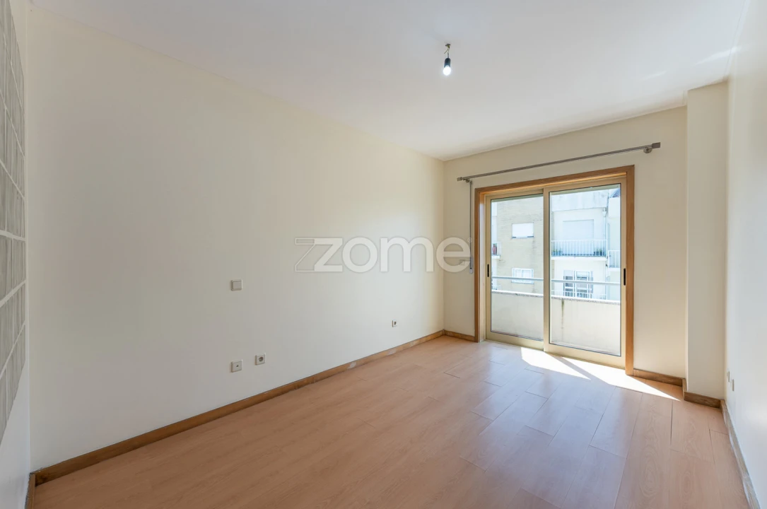 Apartamento T3 para Venda em São João de Ver Foto 25