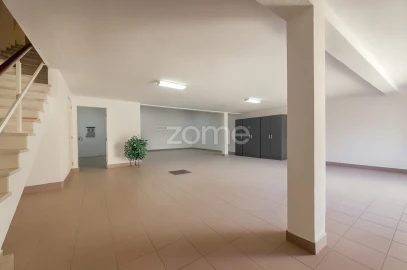 Moradia T4 para Venda em Santa Maria e São Miguel, São Martinho, São Pedro Penaferrim