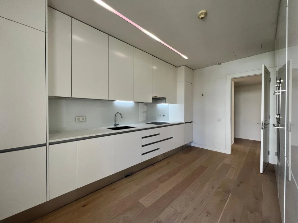 Apartamento T2 para Venda em Arroios Foto 5