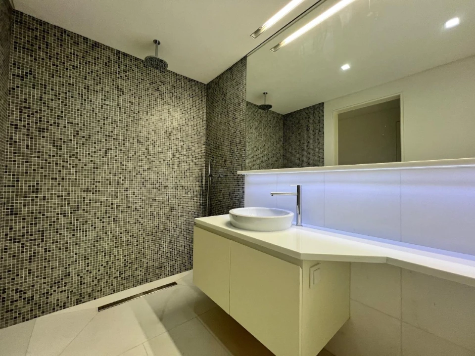 Apartamento T2 para Venda em Arroios Foto 19