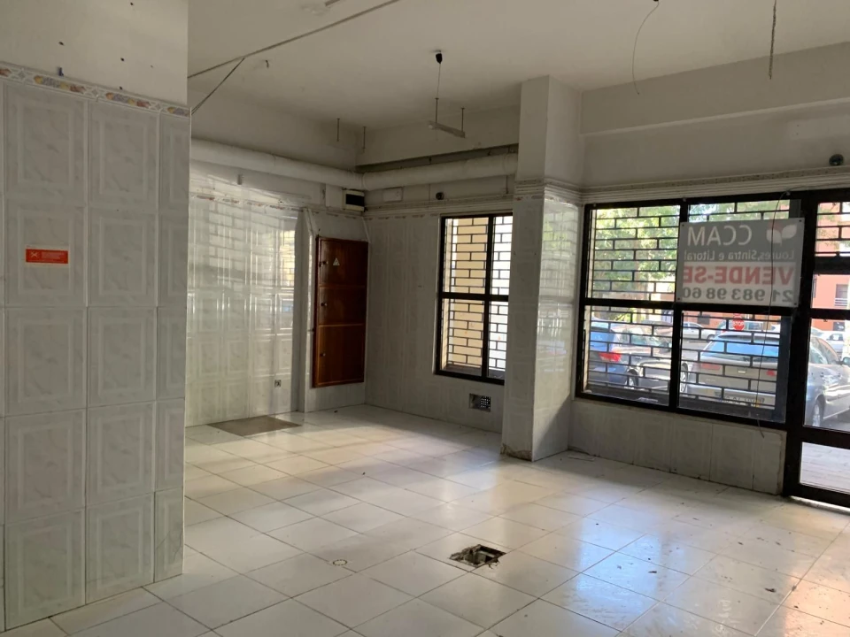 Loja para Venda em Algueirão-Mem Martins Foto 3