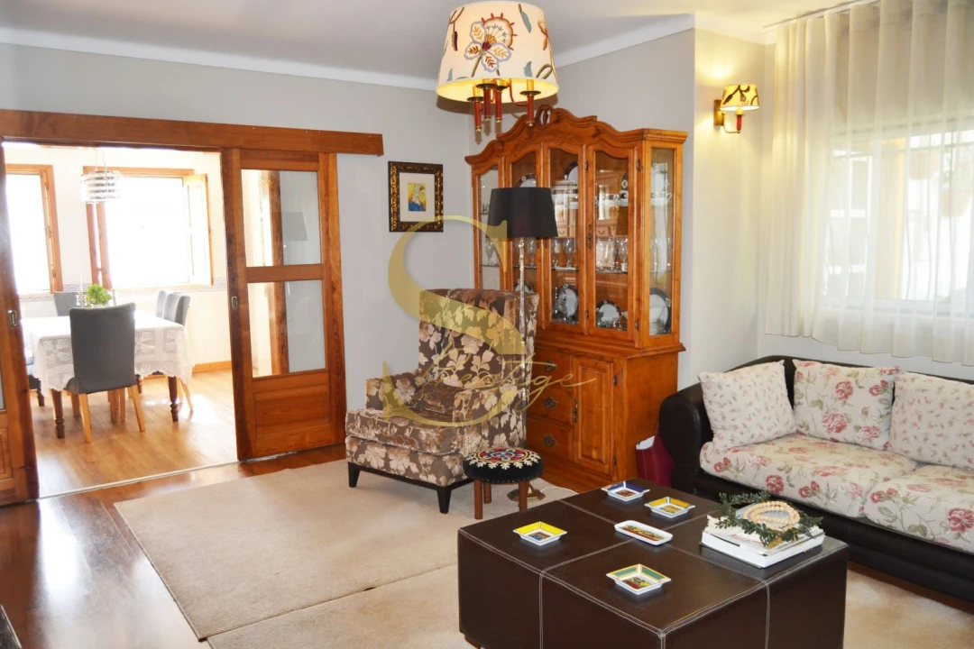 Moradia T5 para Venda em Leiria, Pousos, Barreira e Cortes Foto 5