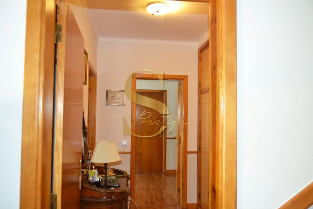 Moradia T5 para Venda em Leiria, Pousos, Barreira e Cortes Foto 13