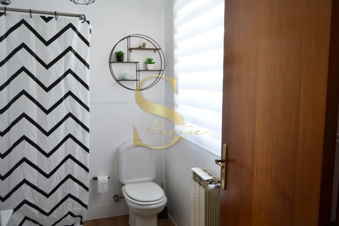 Moradia T5 para Venda em Leiria, Pousos, Barreira e Cortes Foto 15