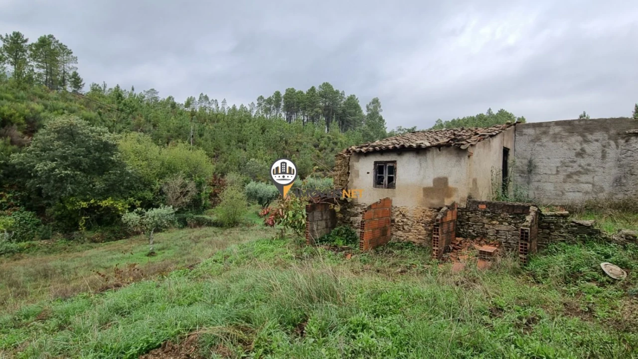 Moradia T3 para Venda em Almaceda Foto 17