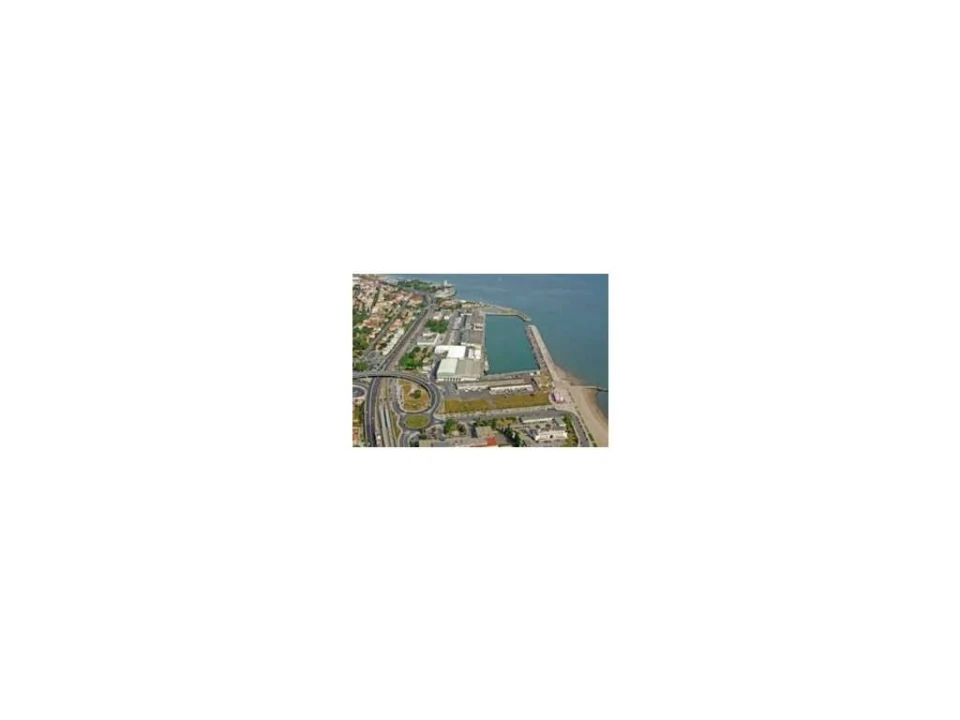 Apartamento T4 para Venda em Algés, Linda-A-Velha e Cruz Quebrada-Dafundo Foto 7