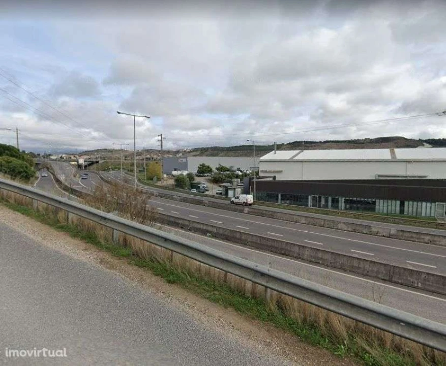 Terreno para Venda em Santo Antão e São Julião do Tojal Foto 1