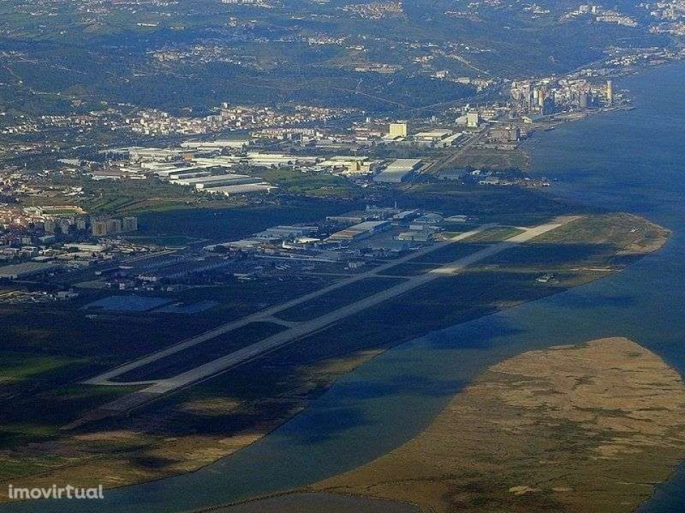 Terreno para Venda em Vila Franca de Xira Foto 1