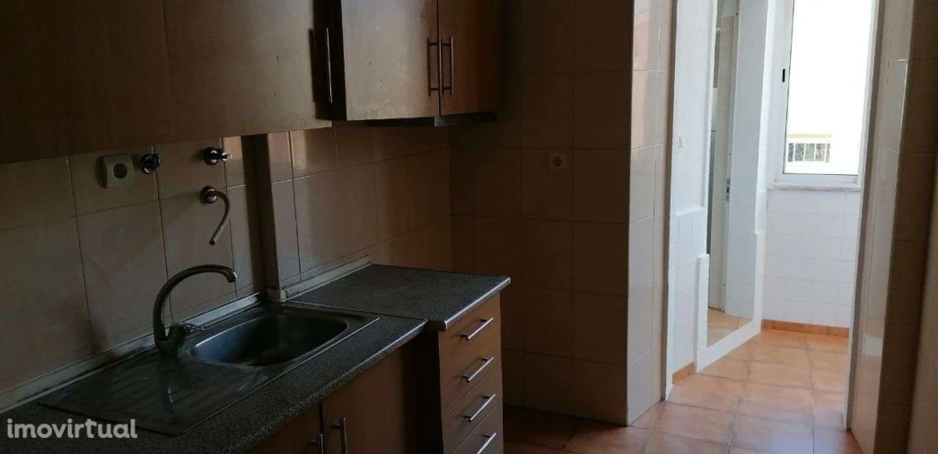 Apartamento T2 para Venda em Penha de França Foto 3