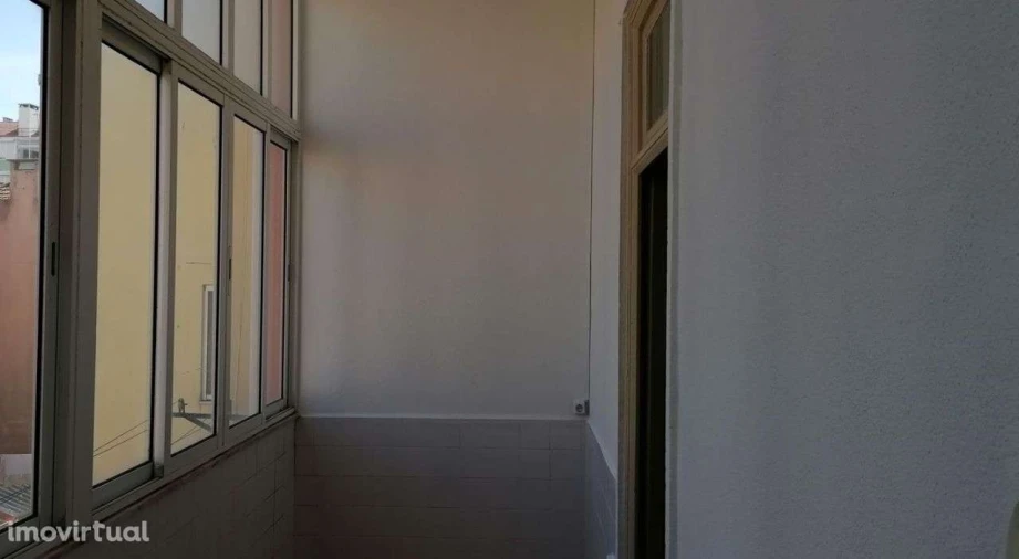Apartamento T2 para Venda em Penha de França Foto 10