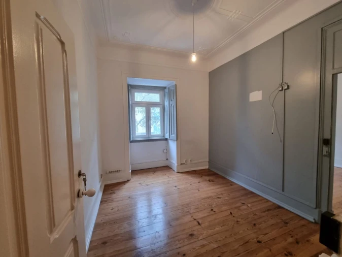Apartamento T3 para Venda em Avenidas Novas Foto 9