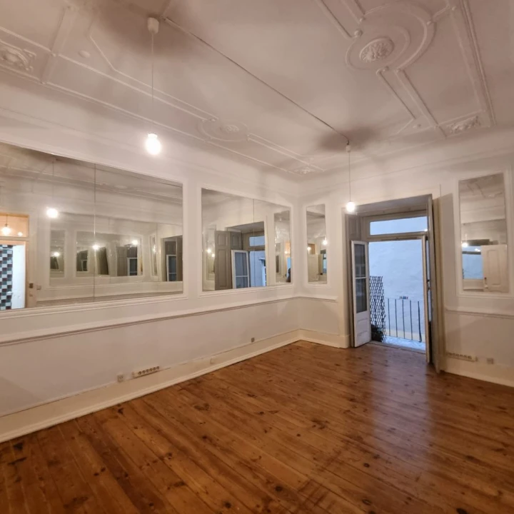 Apartamento T3 para Venda em Avenidas Novas Foto 3