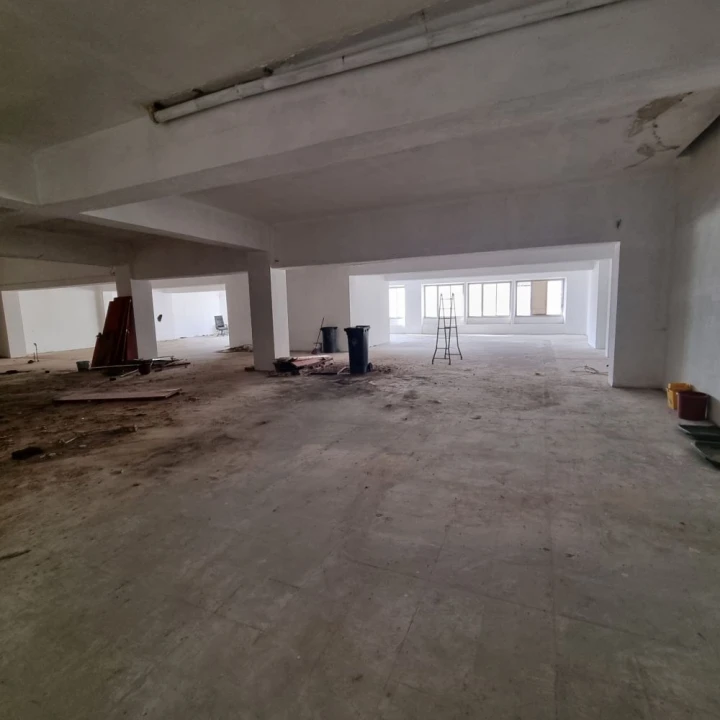 Loja para Venda em Campo de Ourique Foto 12