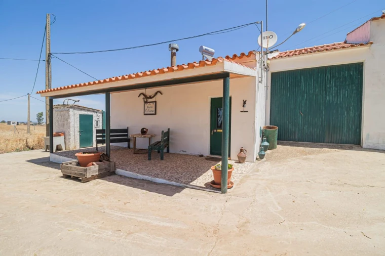 Moradia T3 para Venda em Safara e Santo Aleixo da Restauração Foto 1