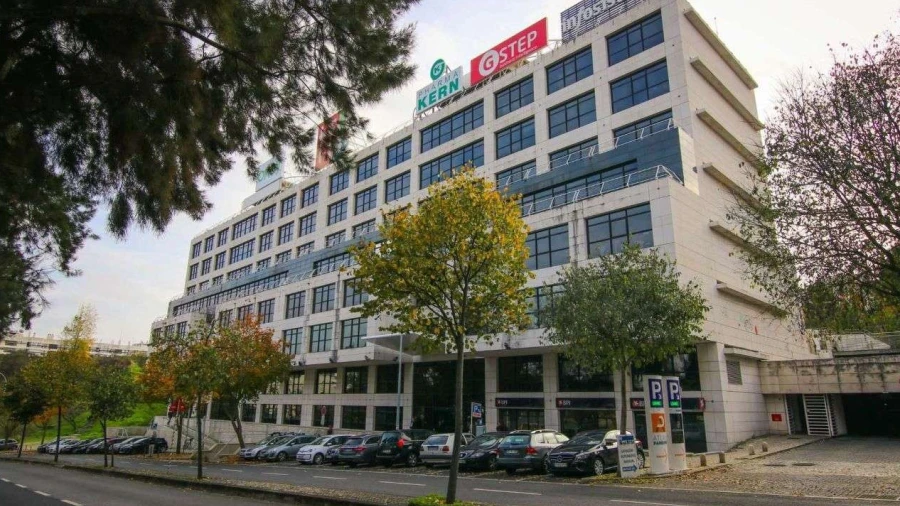 Loja para Arrendamento em Algés, Linda-A-Velha e Cruz Quebrada-Dafundo