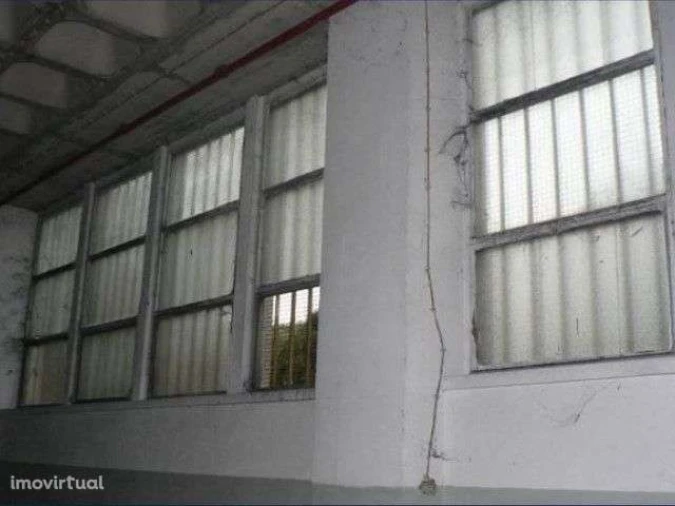 Loja para Arrendamento em Santa Clara Foto 6