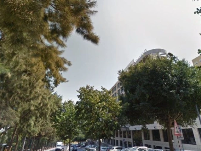 Loja para Venda em Algés, Linda-A-Velha e Cruz Quebrada-Dafundo Foto 1