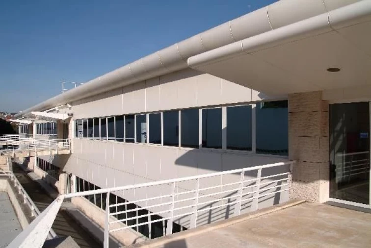 Loja para Venda em Carnaxide e Queijas Foto 6