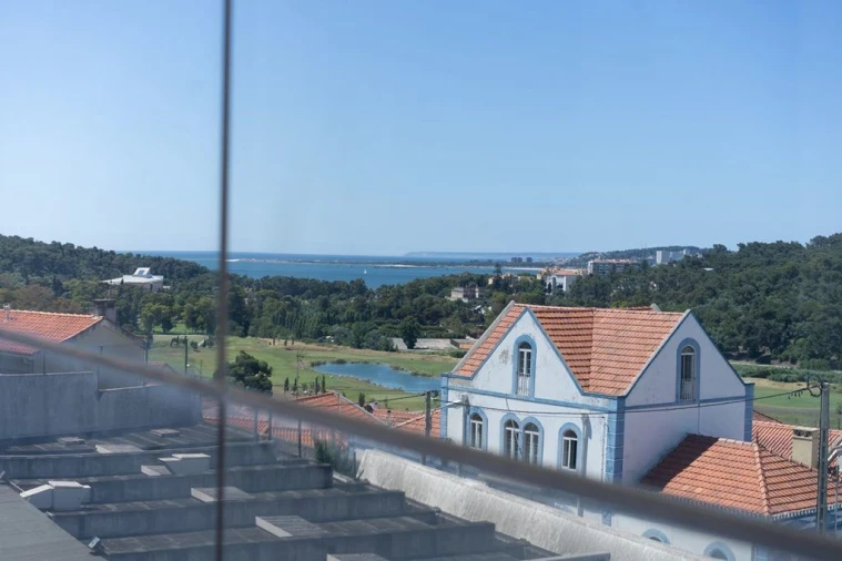 Loja para Venda em Carnaxide e Queijas Foto 14