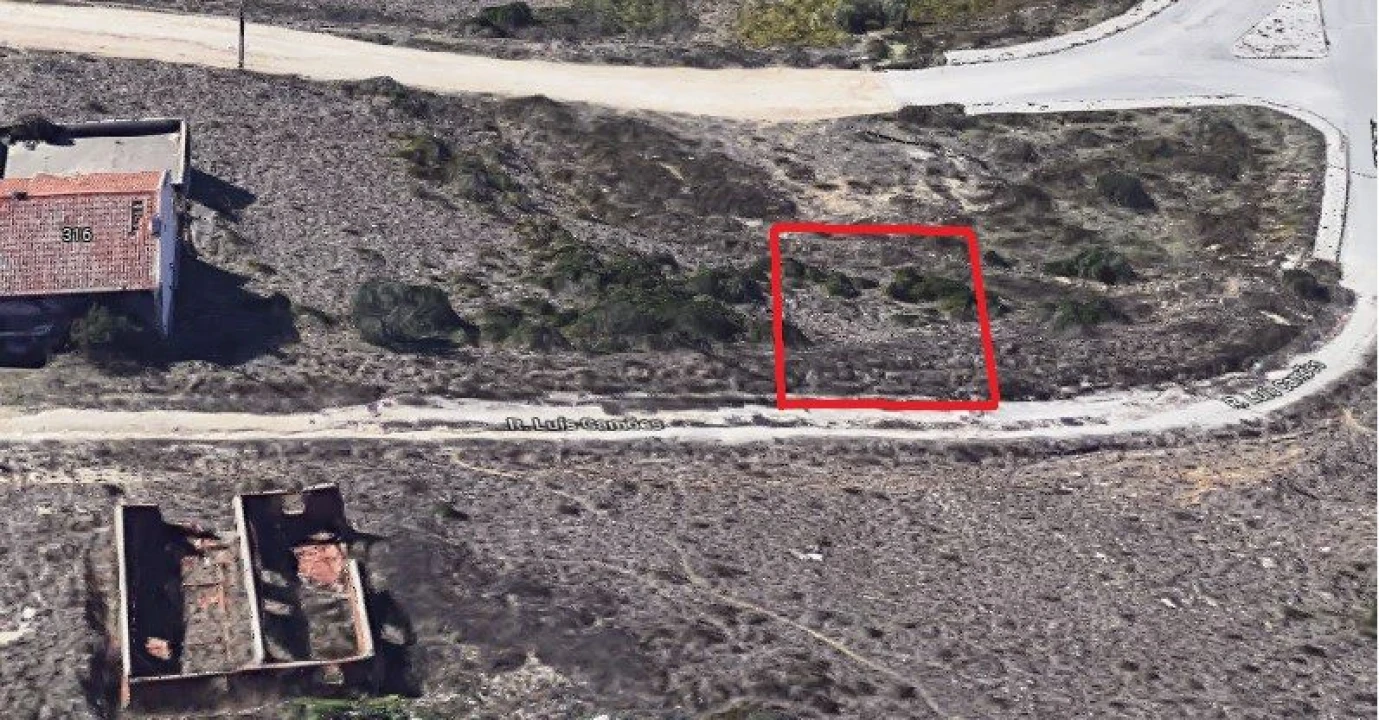 Terreno para Venda em Vila Franca de Xira Foto 1