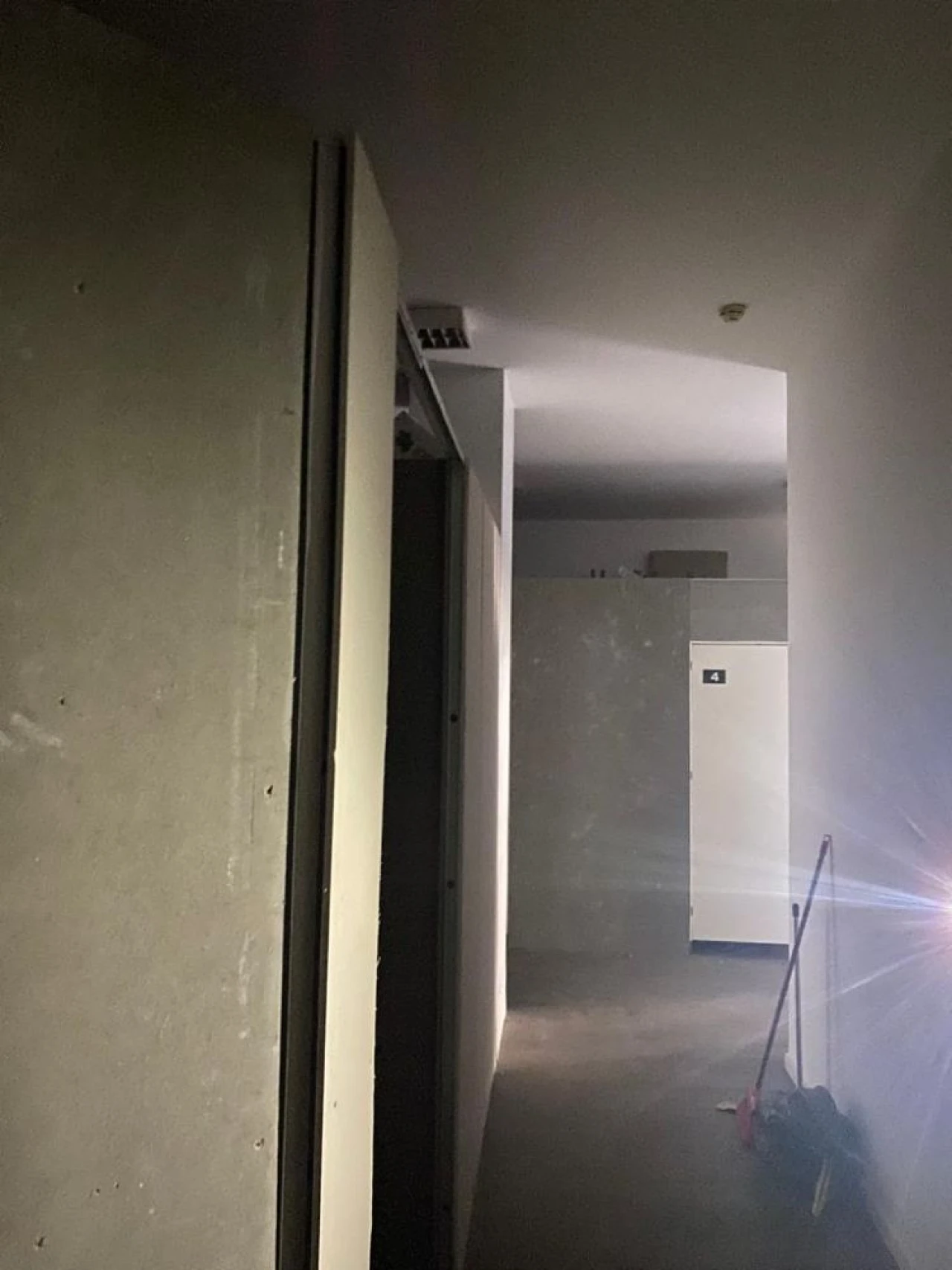 Loja para Venda em Algés, Linda-A-Velha e Cruz Quebrada-Dafundo Foto 9