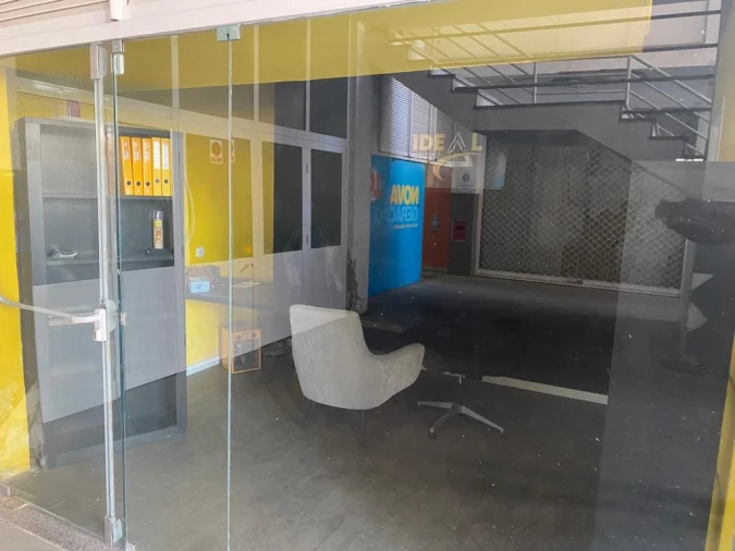 Loja para Venda em Algés, Linda-A-Velha e Cruz Quebrada-Dafundo Foto 6