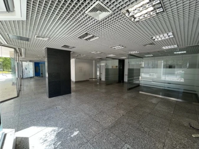 Loja para Venda em Areeiro Foto 10