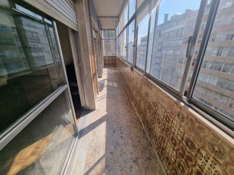 Apartamento T4 para Venda em Arroios Foto 1