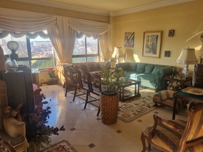 Apartamento T5 para Venda em Penha de França Foto 2