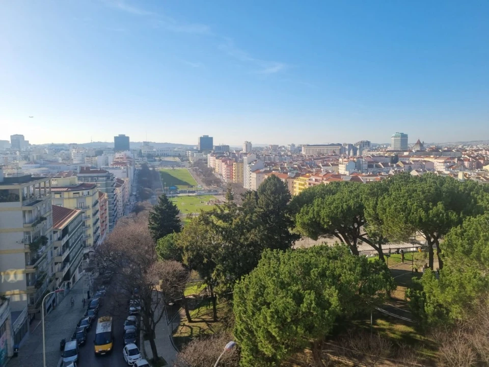 Apartamento T5 para Venda em Penha de França Foto 4