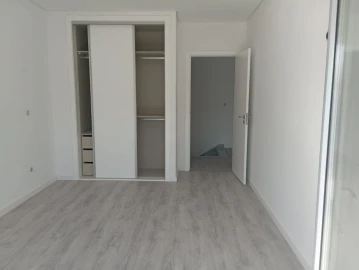 Moradia T3 para Venda em Fernao Ferro