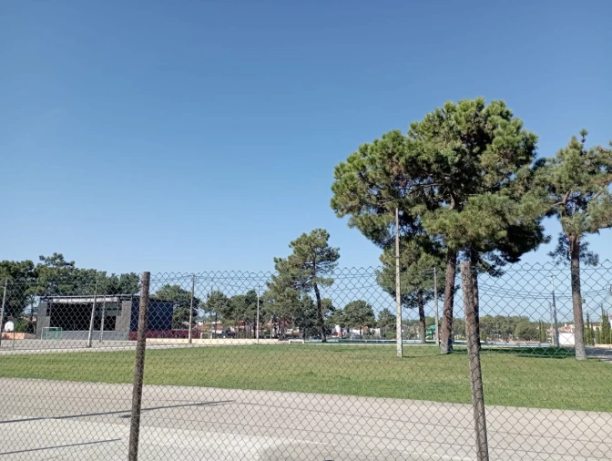 Moradia T3 para Venda em Fernao Ferro Foto 24