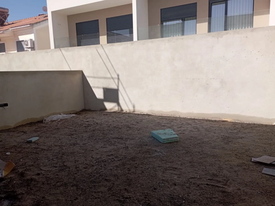 Moradia T3 para Venda em Fernao Ferro Foto 15