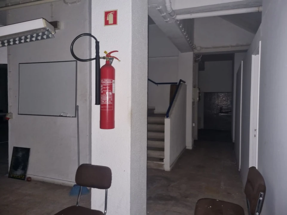 Loja para Venda em Benfica Foto 2