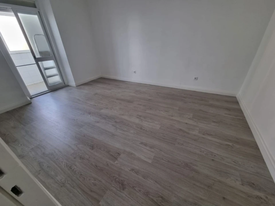 Apartamento T4 para Venda em Arroios Foto 2