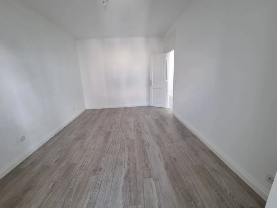 Apartamento T4 para Venda em Arroios Foto 3