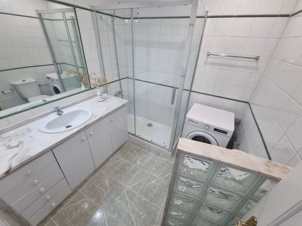 Apartamento T4 para Venda em Arroios Foto 11