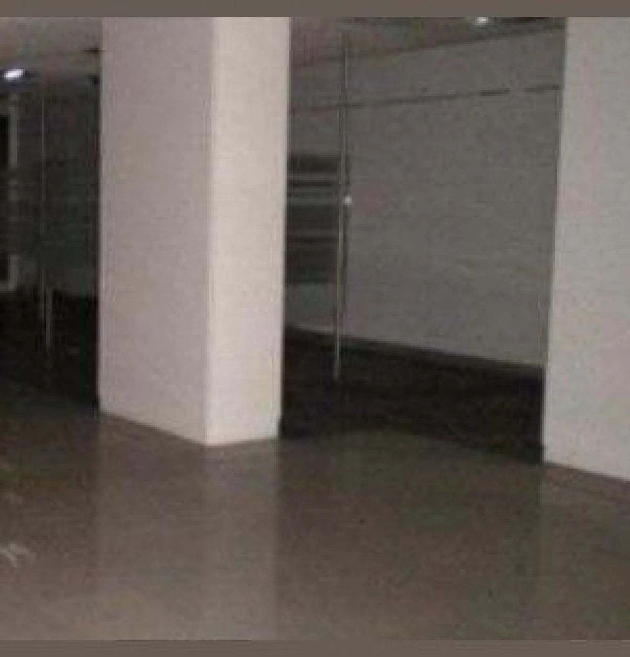 Loja para Venda em Cidade da Maia Foto 3