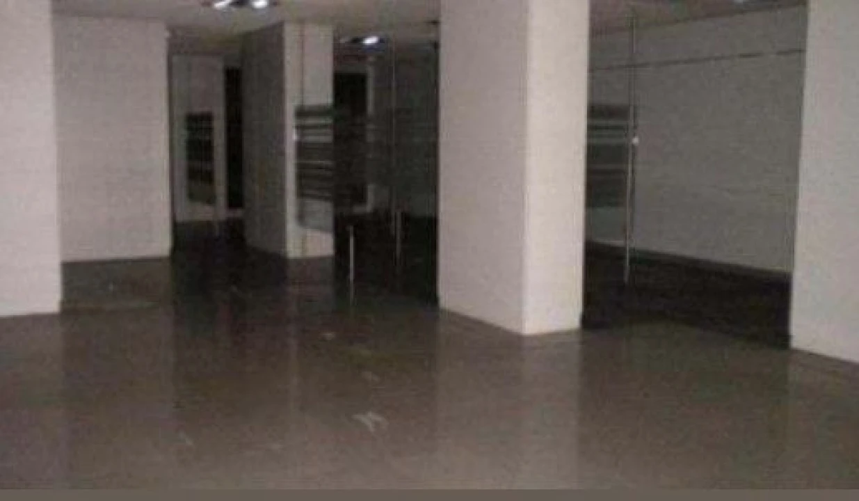 Loja para Venda em Cidade da Maia Foto 6