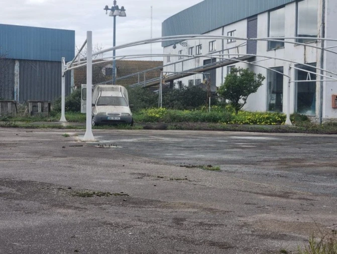 Loja para Arrendamento em Benavente Foto 11