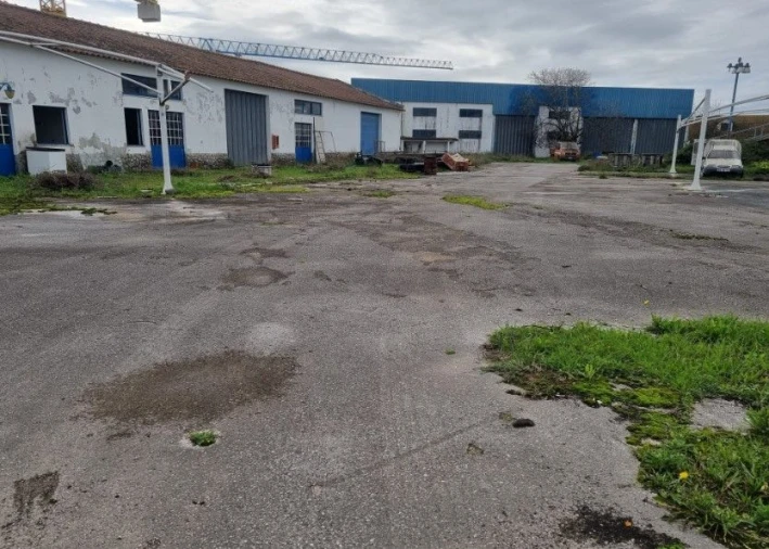 Loja para Arrendamento em Benavente Foto 7