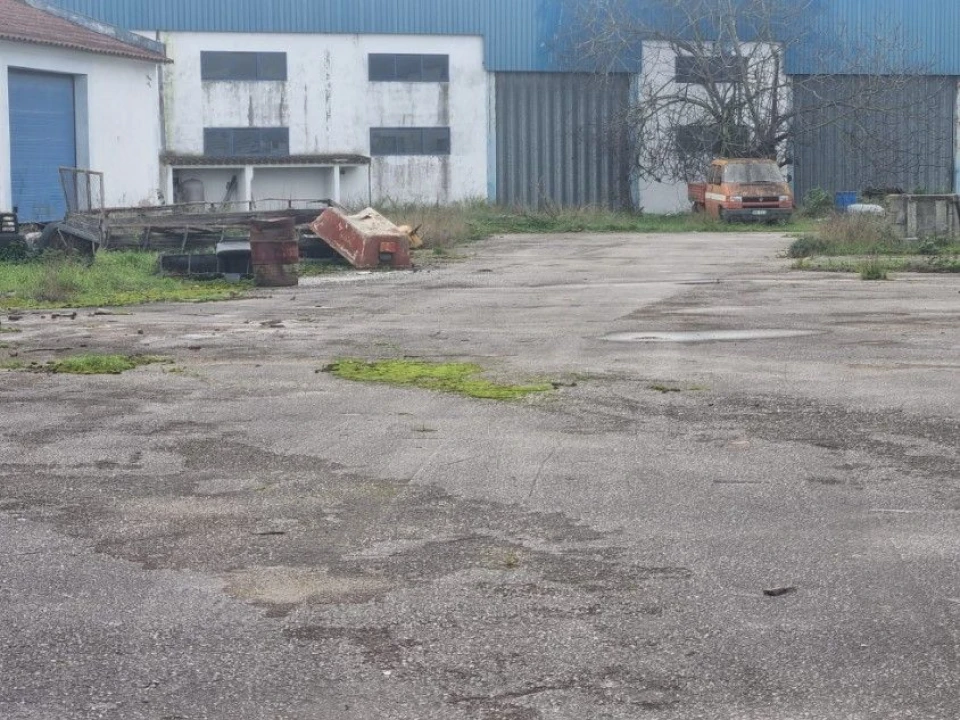 Loja para Arrendamento em Benavente Foto 10