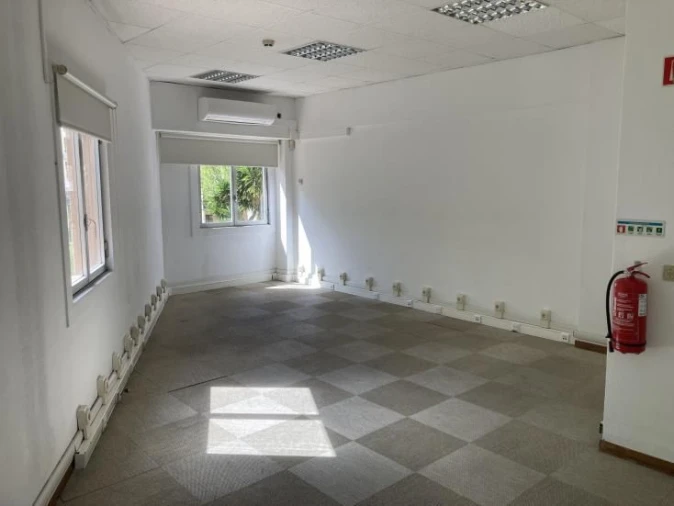Loja para Venda em Avenidas Novas Foto 14