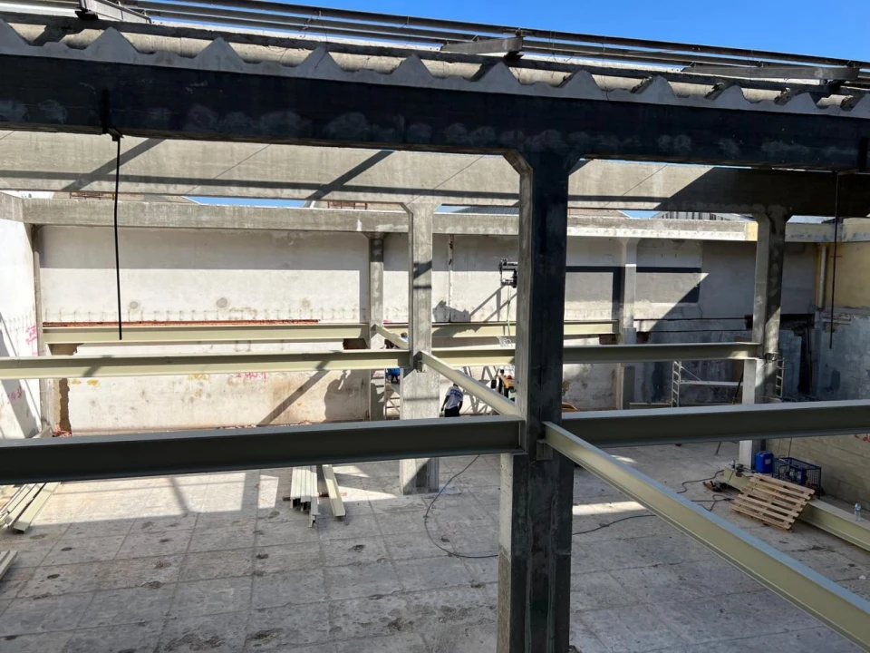 Loja para Venda em Sacavém e Prior Velho Foto 4