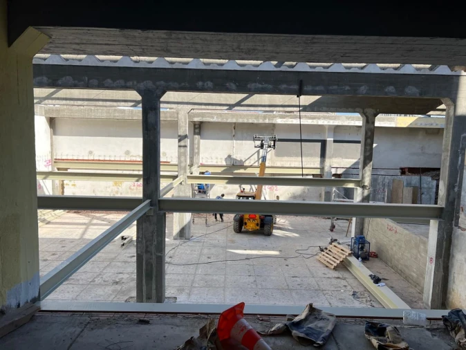 Loja para Venda em Sacavém e Prior Velho Foto 2