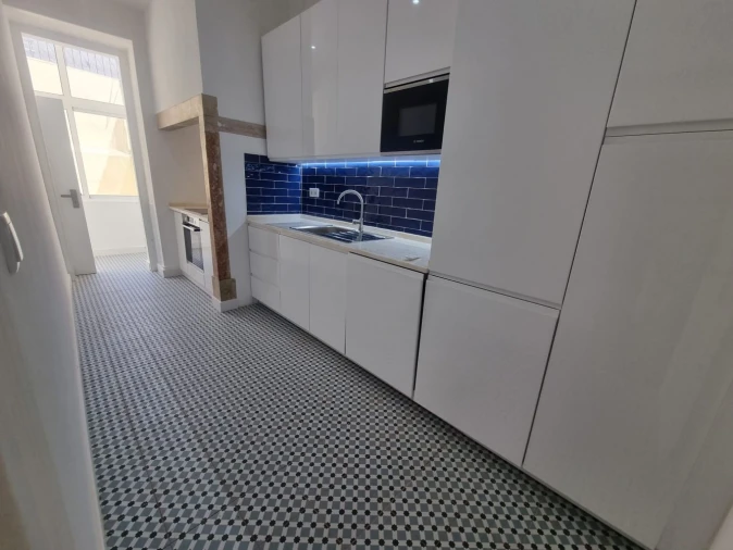 Apartamento T3 para Venda em Santo António Foto 4