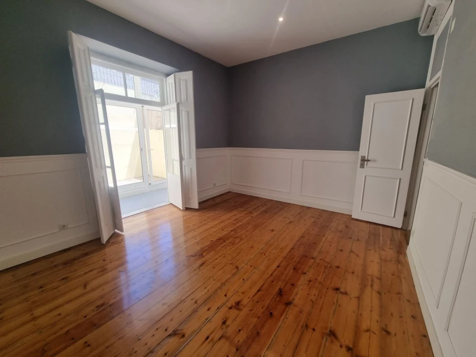 Apartamento T3 para Venda em Santo António Foto 3