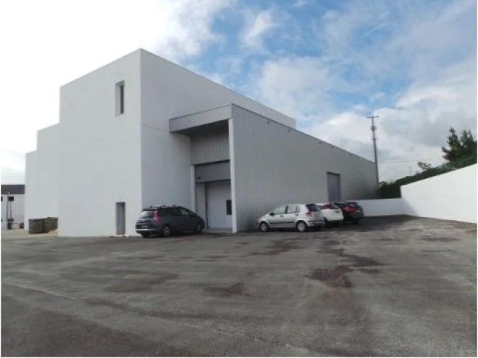 Loja para Venda em Santa Iria de Azoia, São João da Talha e Bobadela Foto 1