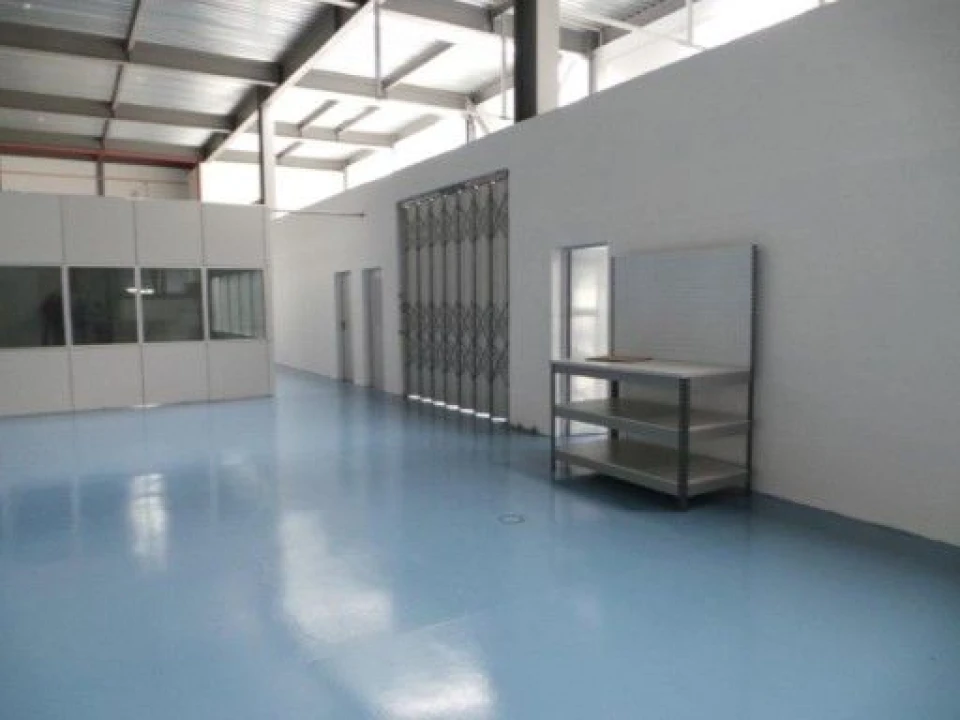 Loja para Venda em Santa Iria de Azoia, São João da Talha e Bobadela Foto 9