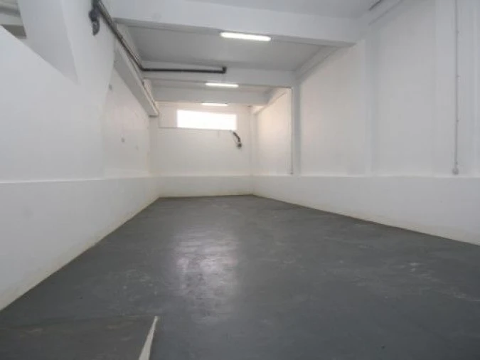 Garagem para Venda em Carcavelos e Parede Foto 15